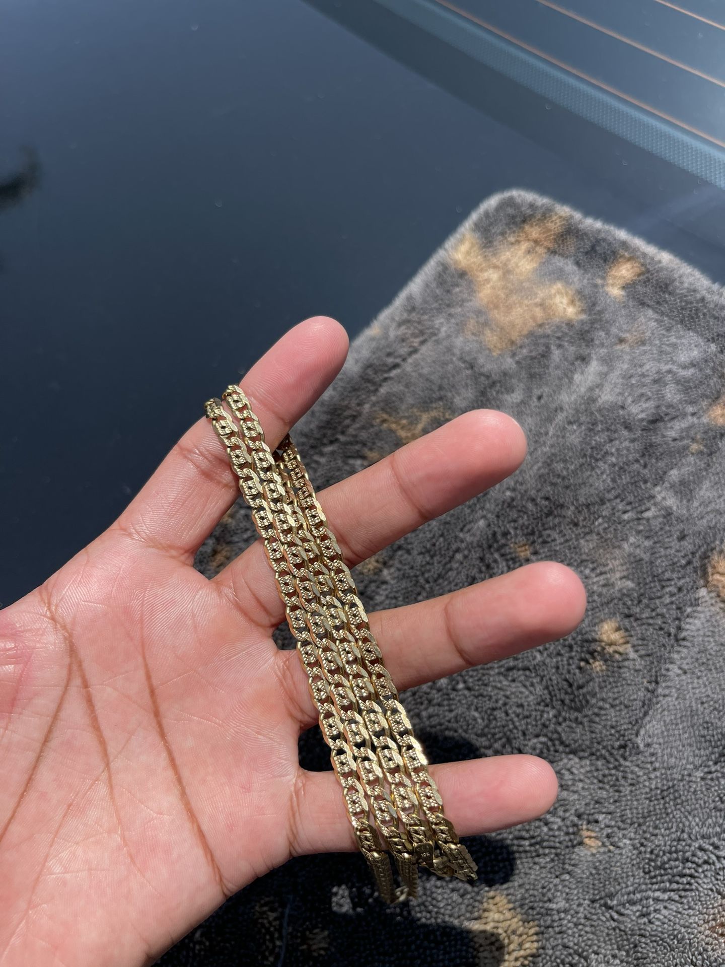 10Kt Solid Gold Mariner Chain