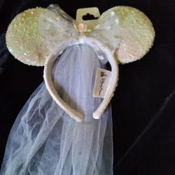NWT Disney's Bride Ears