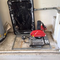 Husky THD950L Wet Tile/Stone Saw