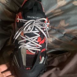 Balenciaga tracks talk 🐓size 42