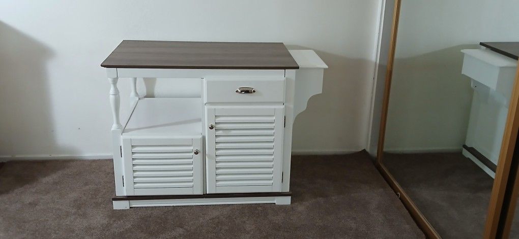 Country Style Island For Kitchen Or Desk