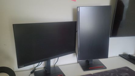 Lenovo ThinkVision Monitors x2
