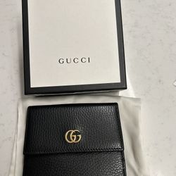 Gucci GG Marmont Wallet 