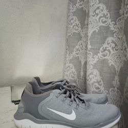 Nike Free Rn Running Shoes Like New