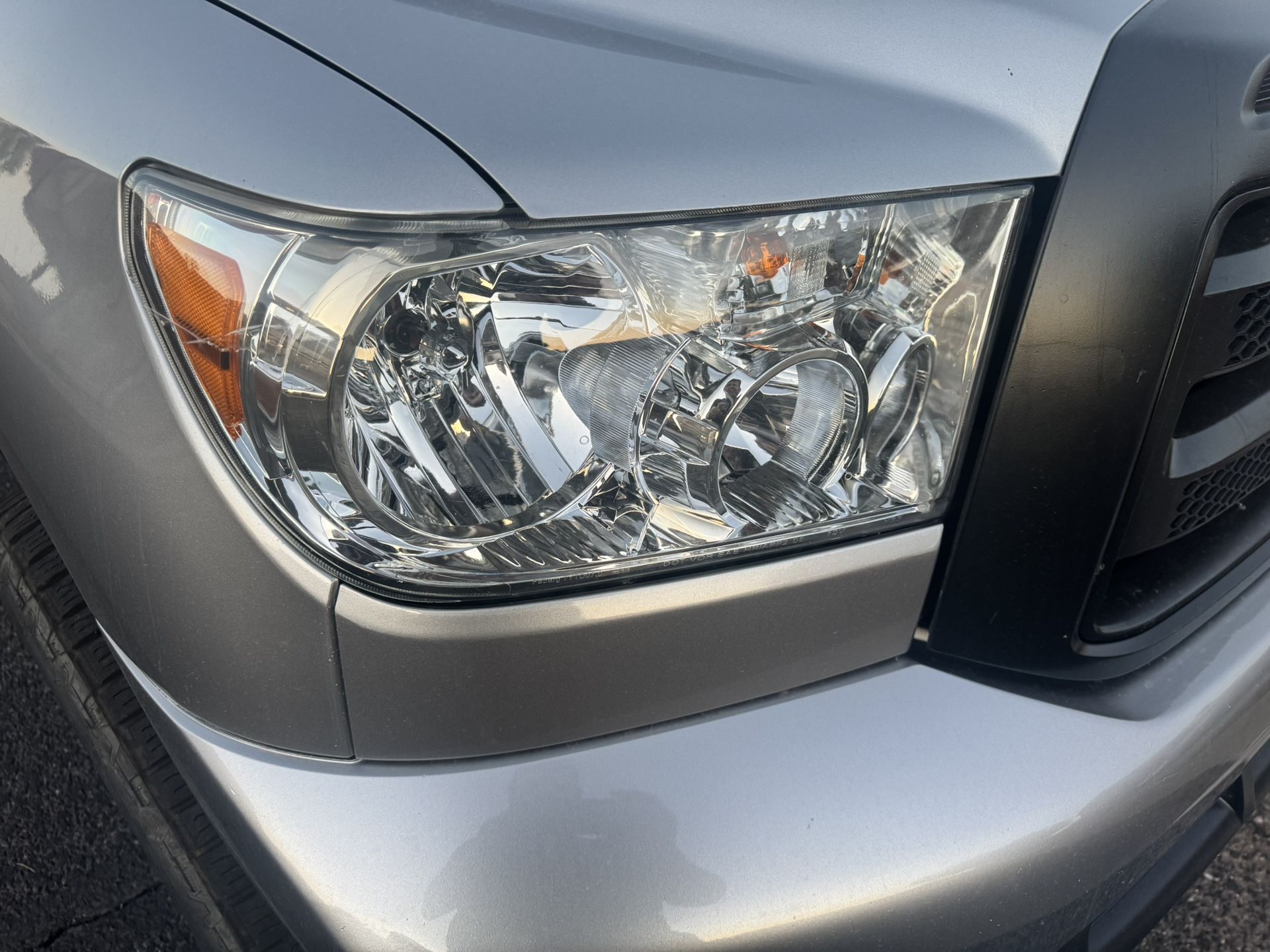 Tundra/Sequoia Headlights with LED High and Low Beams