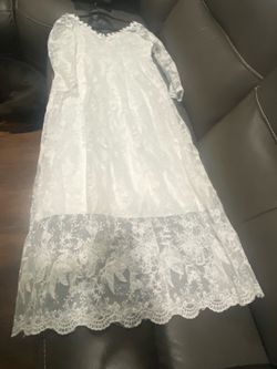 White Lace Long Sleeve Maxi Dress