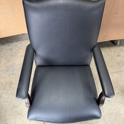 Leather conference room chairs -Qty10