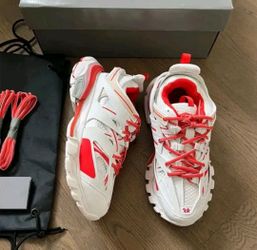 Balenciaga Tracks!