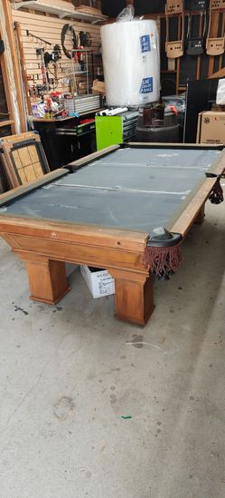 Adler pool table