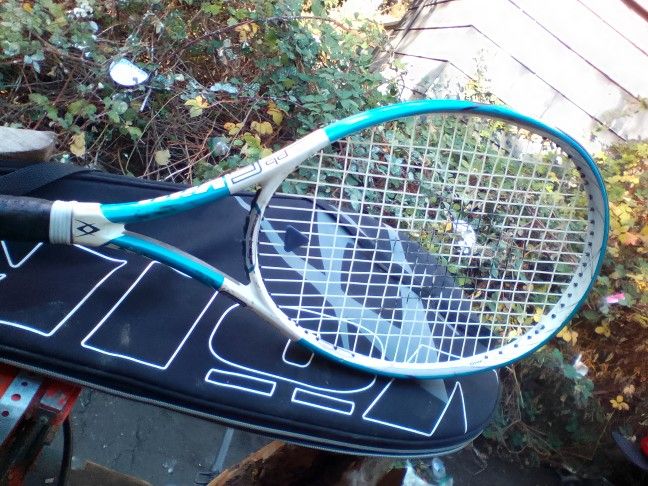 Volki Tennis Racket With Carrying Case