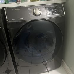 Electric Samsung Dryer With Steam Function