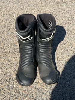 Men’s Size 9.5 Black Alpinestars SMX-6 V2 Vented