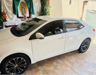 Toyota Corolla 2015