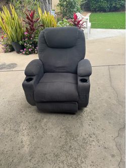 Recover sofa with massage settings