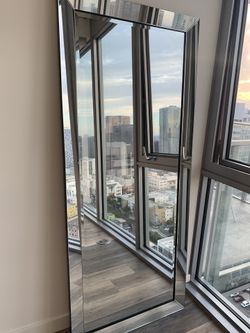 Selfie Mirror