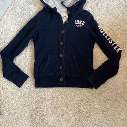 Hollister blue white sweatshirt hoodie women’s medium Sherpa warm like new no piling super soft and cozy