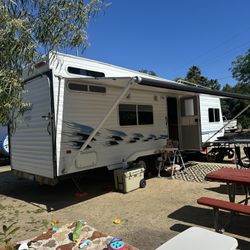 2004 Weekend Warrior FS 2600