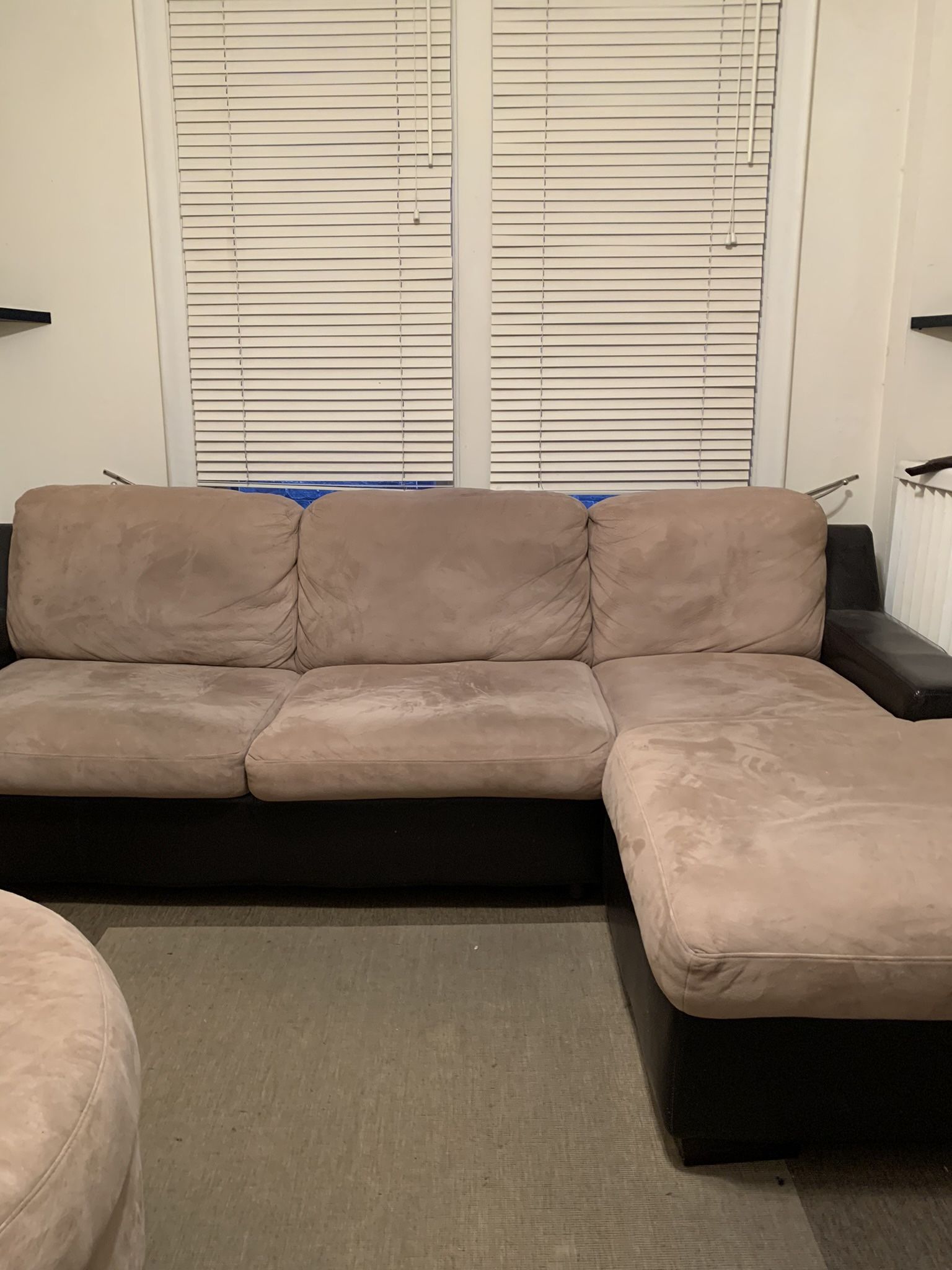 SALE!!! JENNIFER CONVERTIBLE 3pc QUEEN SLEEPER SOFA, CHAISE, CHAIR