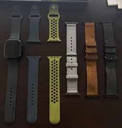 Apple Watch Series 11 (46mm)  w/6 bands!