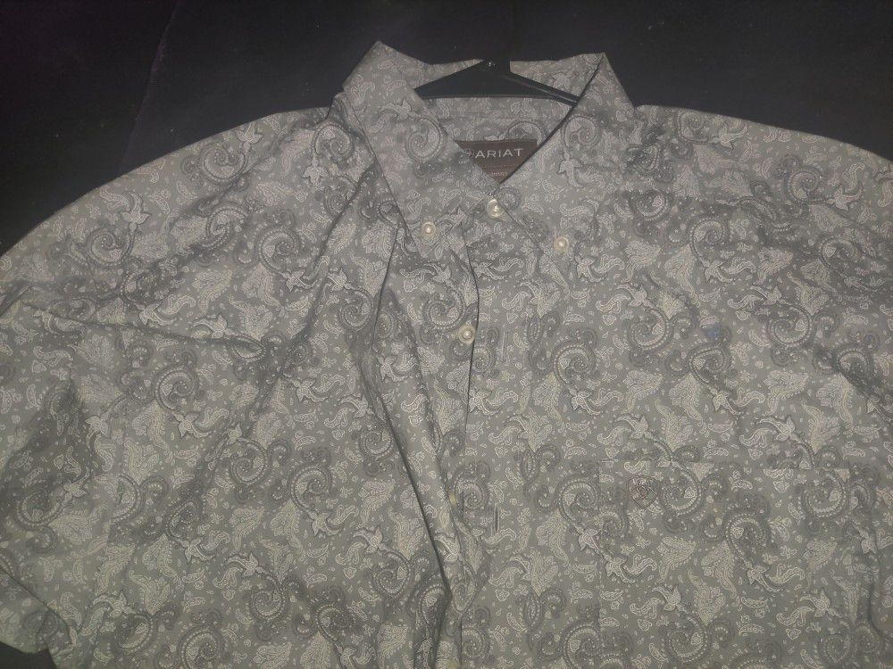 Men's Ariat Button Up Shirt Size L (Brand New)