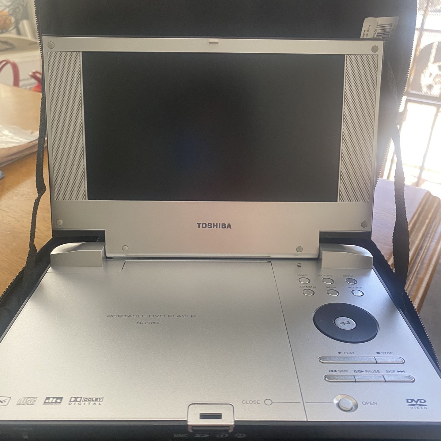 Toshiba Portable DVD Player SD-P1850 for Sale in Los Angeles, CA