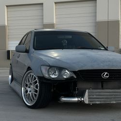 2003 Lexus is300