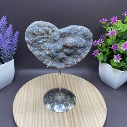 218g 5.1”x 4” Druzy Heart Aurora Borealis Quartz Crystal Specimen. Includes Dtand