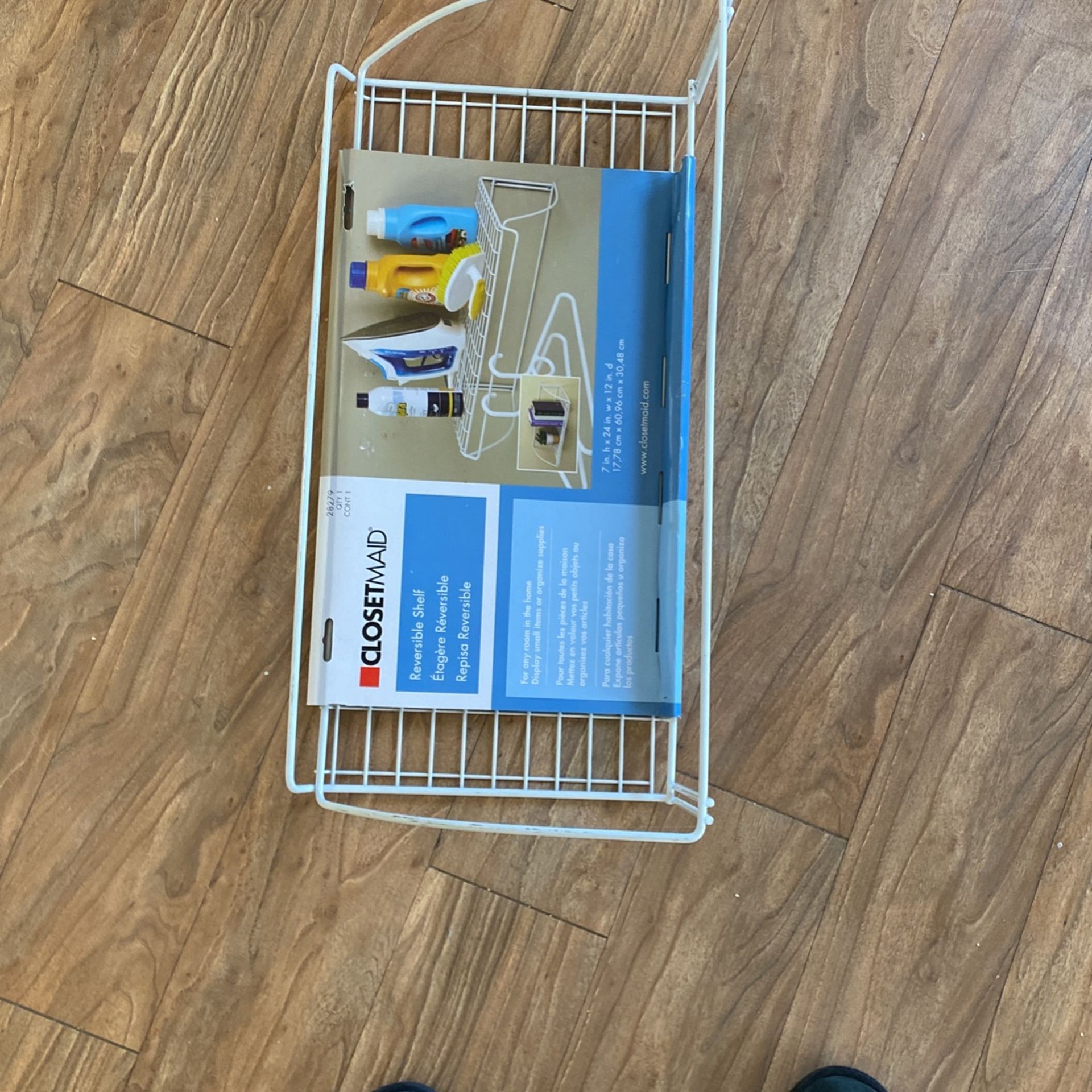 Closet Maid Shelf/ Iron Cady