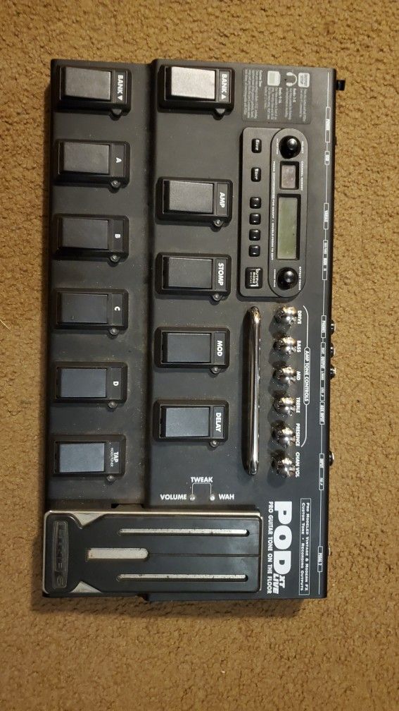 Line 6 Pod XT Live Amp Modeler/Effect Processor 