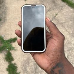 iPhone 12 Still Work Back Just Cracked 