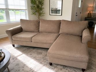 Havertys’ 2pc Sectional-Great condition!
