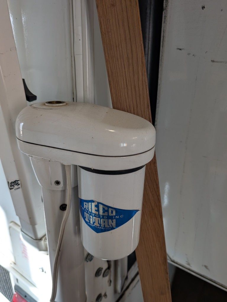 Reico Titan Jack Motors 