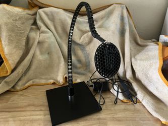 Natrix LED Desk Lamp