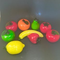 9 Piece Fruit & Vegetable VTG Blown Glass In Excellent Condition!