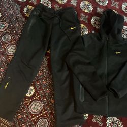 Nike Notca Tech fleece outfit