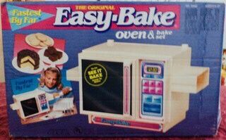 Vintage Kenner Easy-Bake Oven - Works With Box