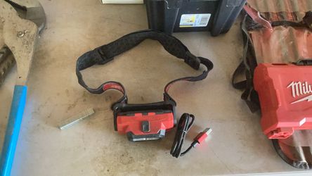 Head lamp 25.00 obo local pickup cash Hesperia