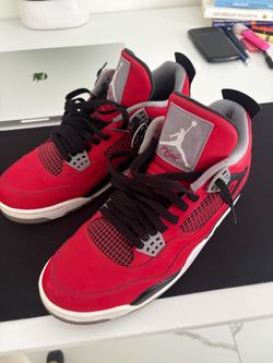 Air Jordan 4 Retro Red Thunder – Men’s Size 9