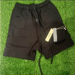 Essentials shorts black