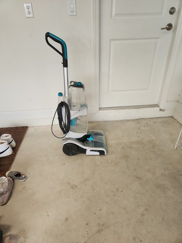 Hoover Water Carpet Vacuum