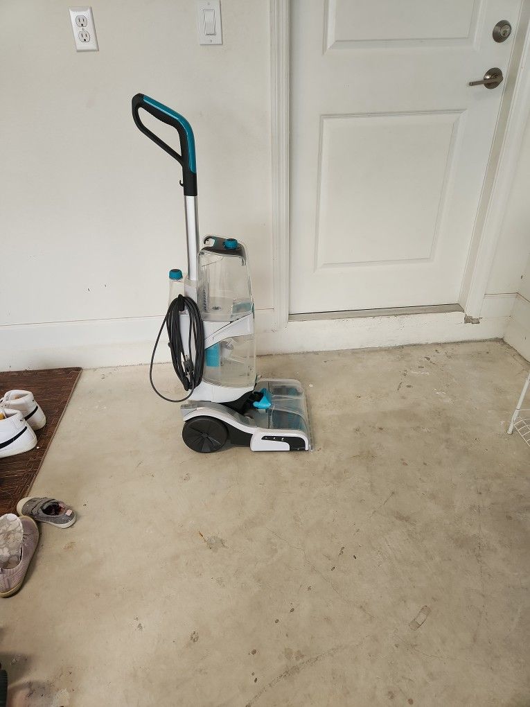 Hoover Water Carpet Vacuum 