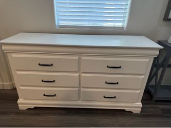 White 6 Drawer Dresser