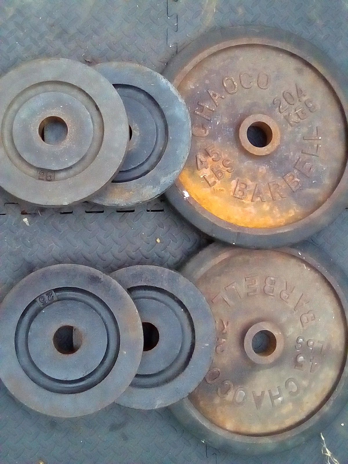 VINTAGE PLATES OLYMPIC,(YORK)(CHAOCO BARBELL)