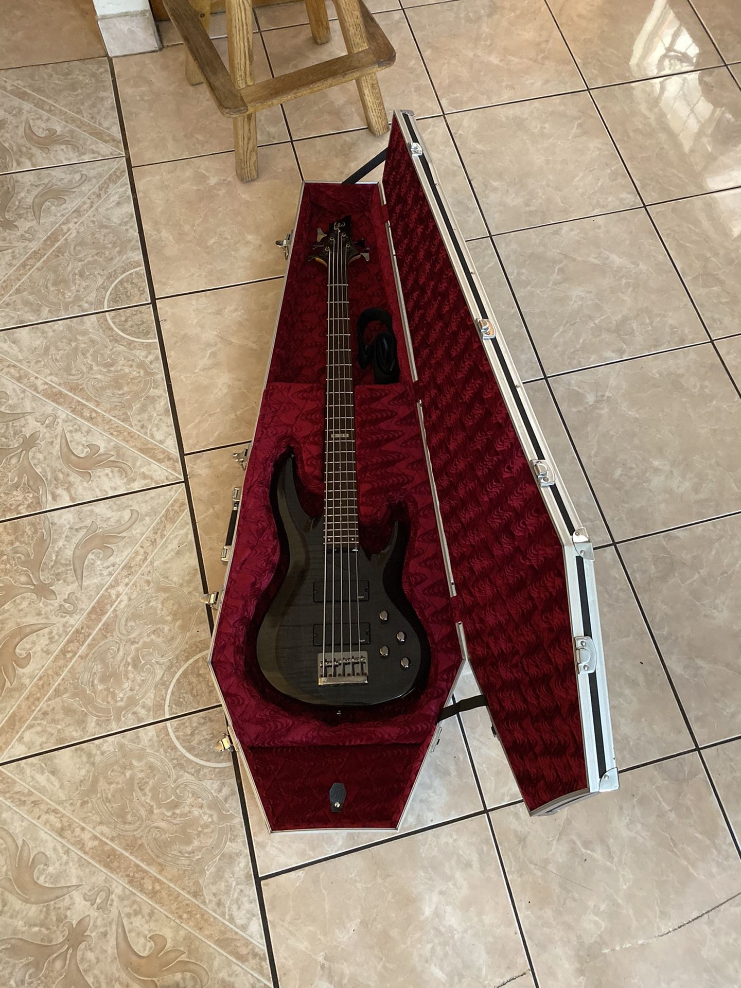 ESP Ltd b-155 5 string bass! (w/Coffin Case)