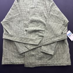 NIKE YOGA THERMA-FIT LUXE GREEN WOMENS MEDIUM QUILTED JACKET REVERSIBLE DQ6320