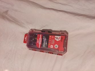 BRAND NEW Milwaukee 6 pc 6 in Magnetic Nut Driver Set BRAND NEW!