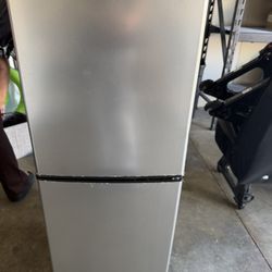 Refrigerator For A Studio 