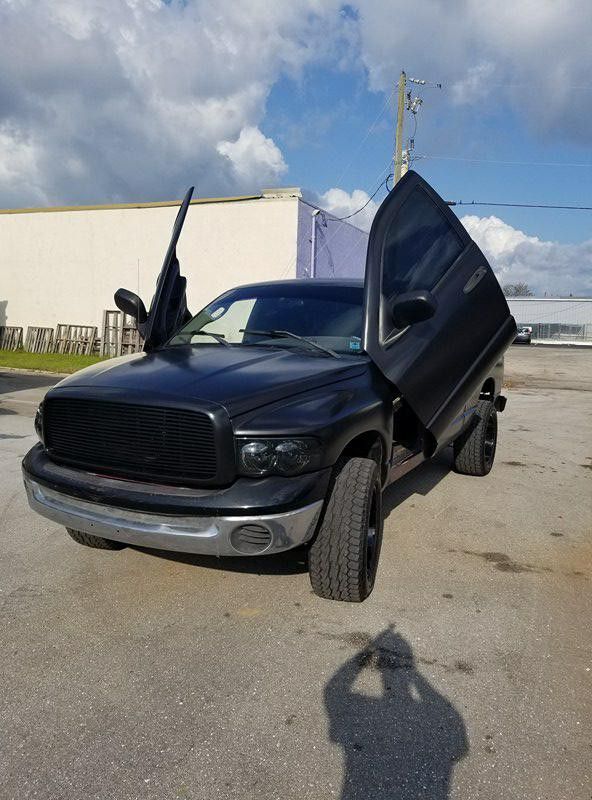 2002 Dodge Ram 4.7 Radiator