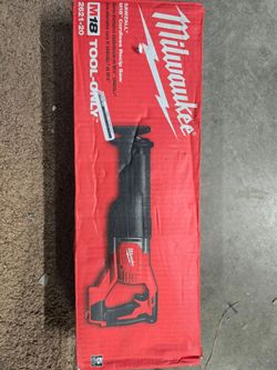 Milwaukee M18 Sawzall