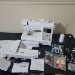 Sewing & Embroidery Machine Brother SE600 w/ Accessories 